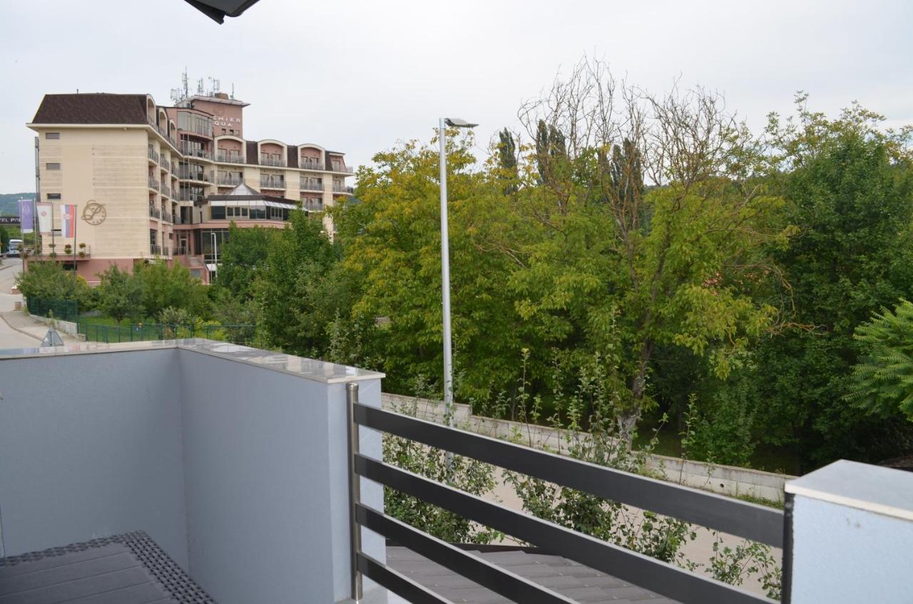 Apartmani Ana Vrdnik Exterior foto