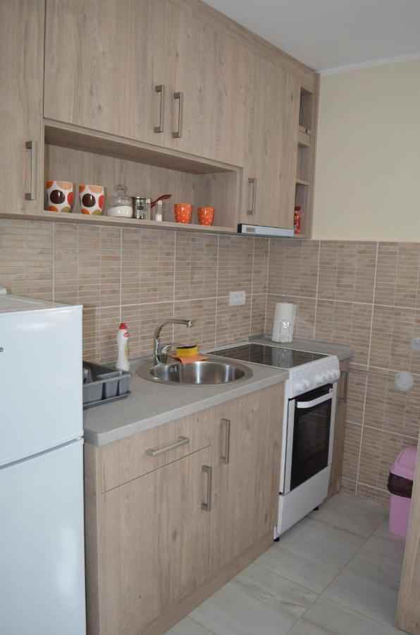 Apartmani Ana Vrdnik Exterior foto